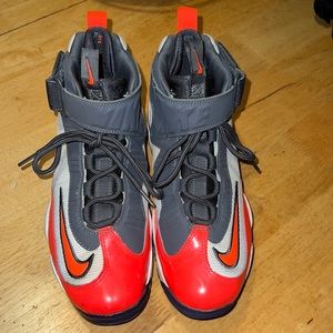 Nike Griffey size 6.5Y